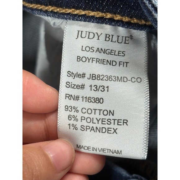 Judy Blue LA Women's Size 13/31 Boyfriend Fit Distressed‎ Ripped Denim Jeans - Picture 4 of 10